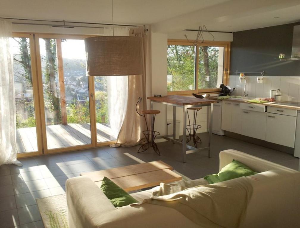 33 * Saint-Remy-les-Chevreuse